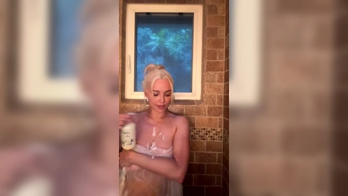 Lindsey Pelas Hot Livestream From March 28th