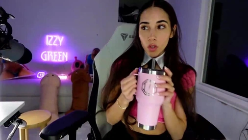 Izzy Green 2025 Livestream With Pussy Masturbation