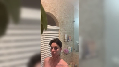 Camilla Araujo Undressing Naked And Showering