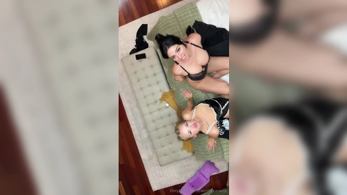 Hot Teasing Babes Camilla Araujo And Julia Filippo