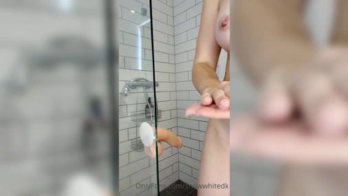 SnowWhiteDK Shower Dildo Anal Tease