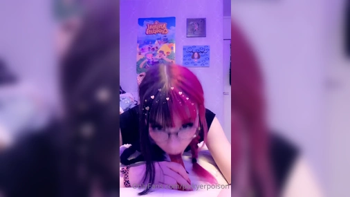 Swedish Pickyerpoison dildo blowjob Part 1