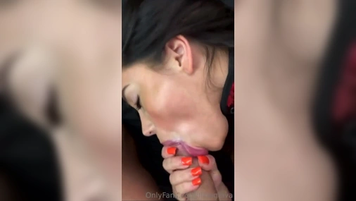 Lilou Danero - Giving Perfect Blowjob With Cumshot in Mouth