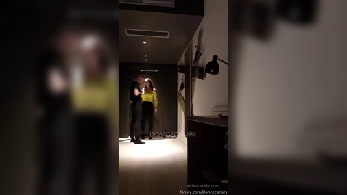 Norsk stripper blir pult
