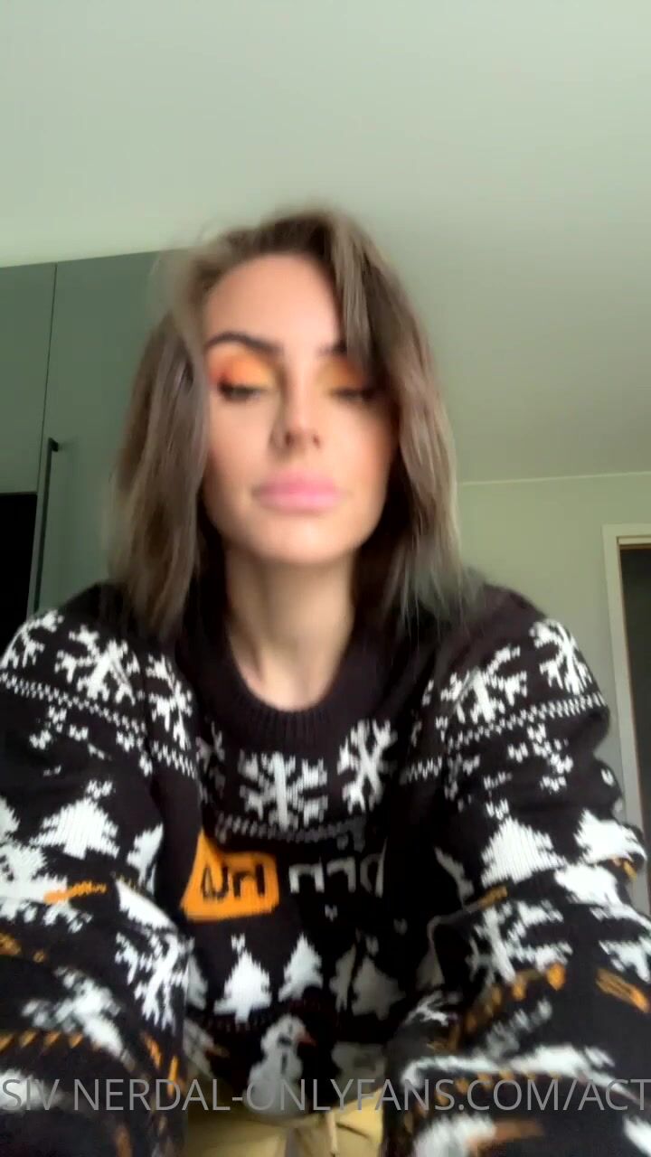 Siv Nerdal flashing