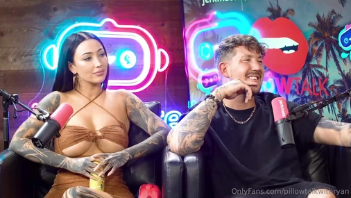 Lillian Phillips - Sextape with Midget Guy