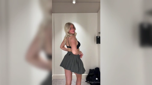 Swedish CuteDemon deleted changing room