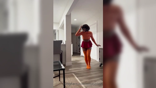 Emily Rinaudo Homemade Sextape in Velma Cosplay