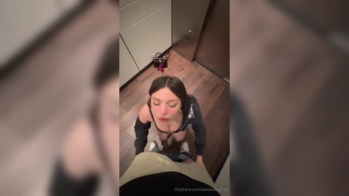Katiana Kay - Risky Elevator Sextape