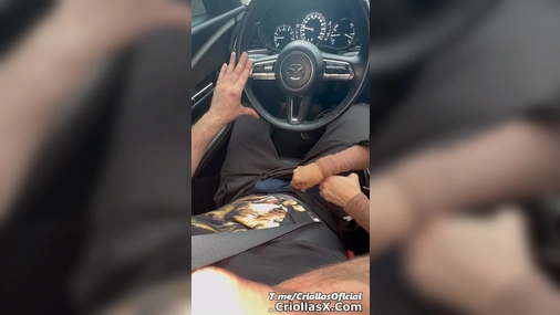 Colombian Slut Brenda Castro Giving Blowjob to Uber Driver in Car