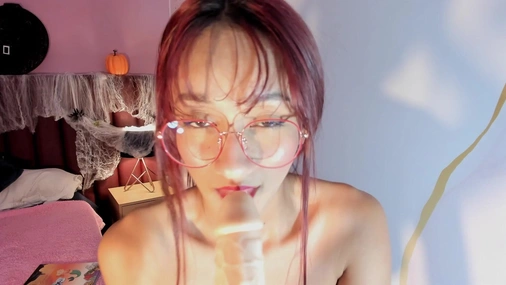 DAPHNE_COURTIS - JUICY BLOWJOB