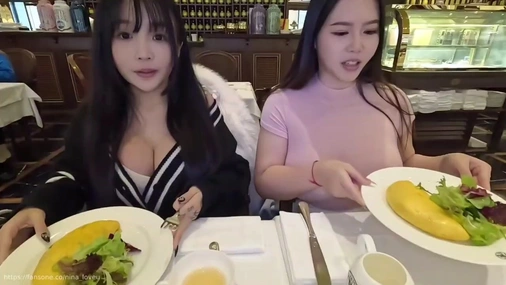 DJsakuraaaa - 2 Chinese Sluts Experience Lesbian Sex For The First Time