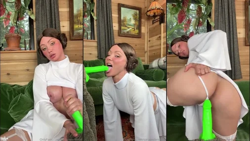 Sara Underwood – Mit einem grünen Dildo ficken im Prinzessin-Leia-Cosplay