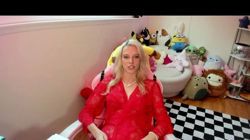Ashley Matheson Dildoing Pussy on Livestream