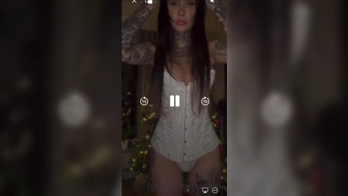 Swedish KattPaow Christmas Tease