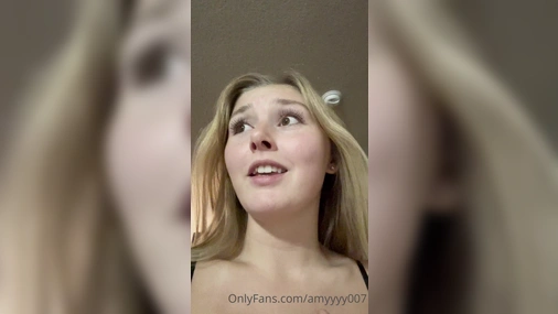 Amyyyy007 - Blonde Slut Getting Fucked By BBC in Ghostface Costume