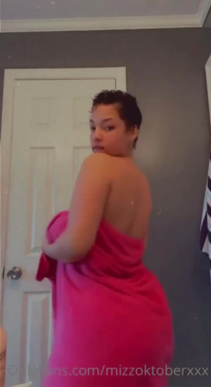 Oktober Jada