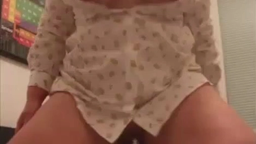 Carolina Sukie dildo ride