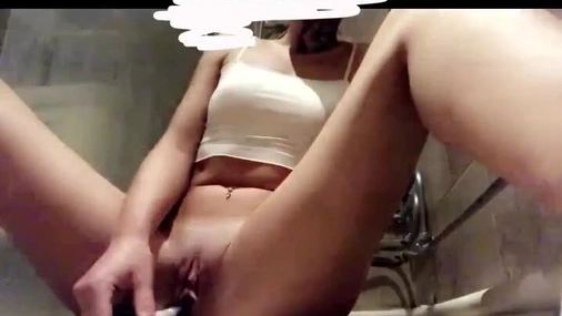 Evelina Hansson Plays with her toy