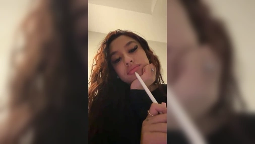 Sariixo Being Naughty on Livestream