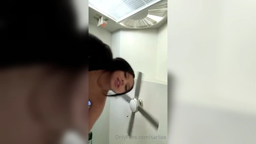 Sariixo Sucking Huge Dick