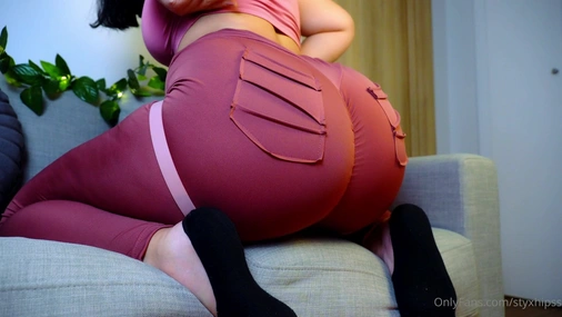 StyxHips Shakes Booty