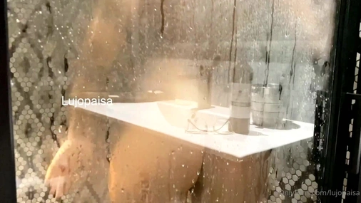 Lujopaisa Fucking a Big Dildo in the shower