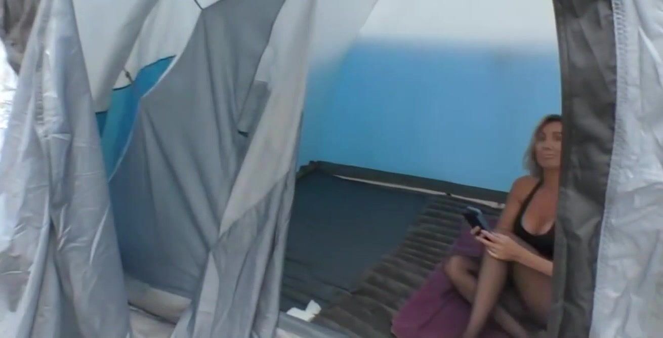Cristina Cielo anal tent fuck