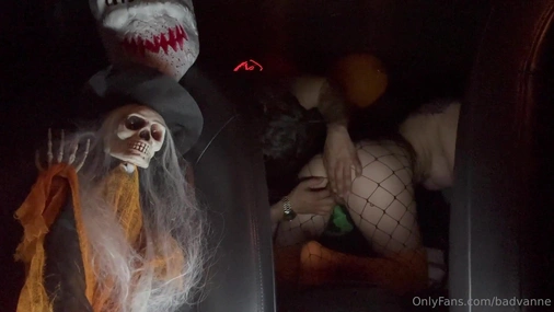 Vanessa Yanez Halloween Special In Fishnet