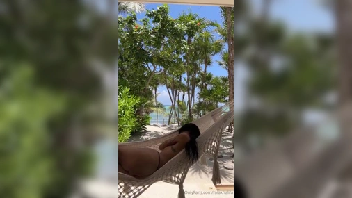 Mia Khalifa - Naked Livestream In A Hammock