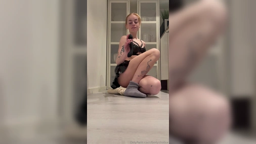 Norwegian Emma Bjonnes masturbation with vibrator