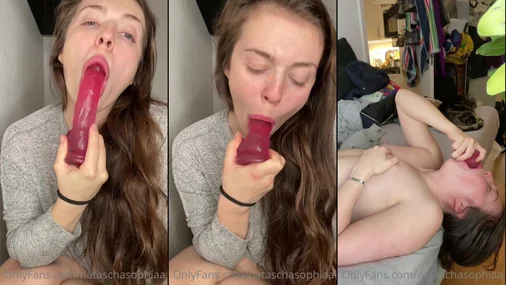 Dildo, Blowjob, Dirty Talk