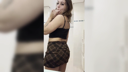 Diftjejen - Got Caught Masturbating in the School Bathroom