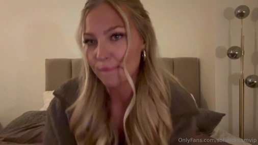 Sofiasdream face reveal + mastirbation