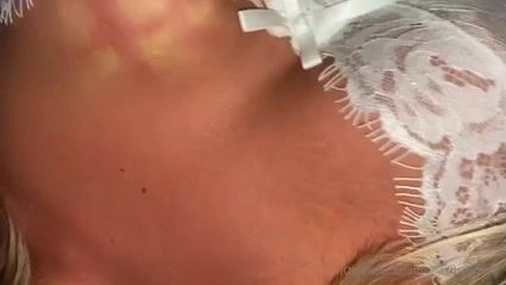 Sofiasdream getting licked