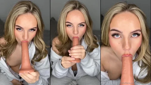 Annesofie Short masturbation