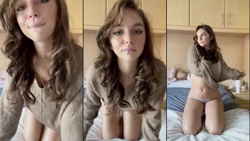 Josey Daniels Zieht sich im Schlafzimmer aus