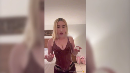 Lil Tay - Solo Playing With Whipped Cream