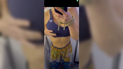 German fitness influencer shows off tits on plane