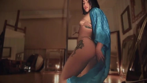 Norwegian Petie Babe MissNinaSparkles Part 9 Hot Striptease Poledance Workout