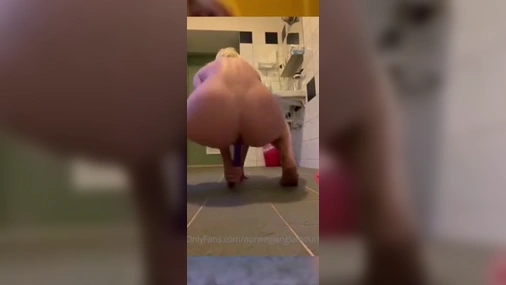 Norwegian Babe Hot And Wild Dildo Fuck