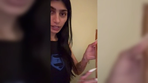 Mia Khalifa - Livestreaming At Night