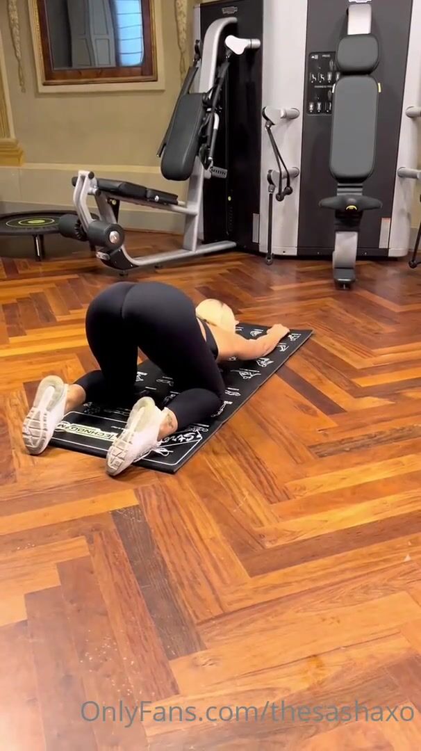 Blonde Slut Sharna Beckman Fucks Hard in Gym