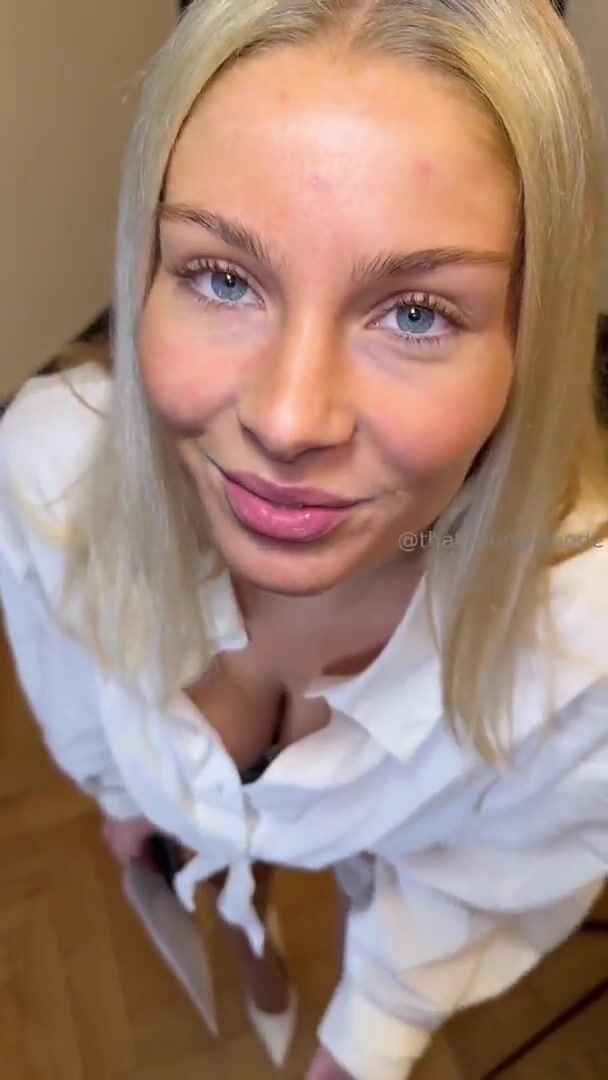 Blonde Amateur with some amazing tits full sextape