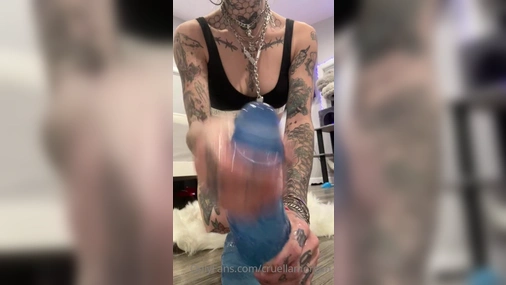 Cruellamorgan Handjob On Dildo