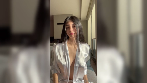 Zeydcarey Teasing With Pierced Big Tits