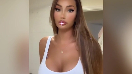 Arianavx Flashing Big Tits