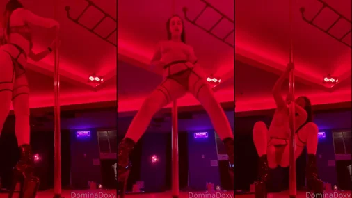 Domina Doxy Pole dance i högklackat
