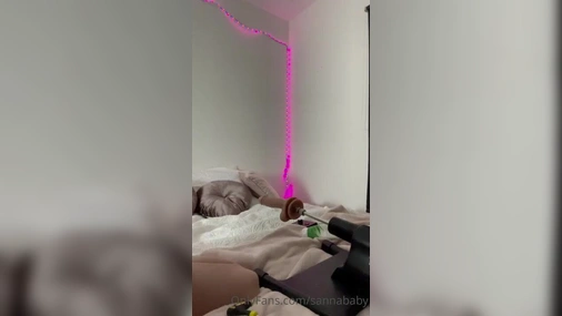 Swedish Sannababy with sex machine
