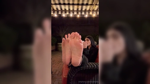 Mia Khalifa Gets Nude After Fashion Show